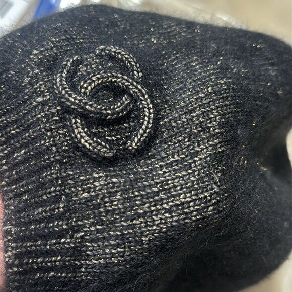 Chanel CC Interlocking Cashmere Blend Beanie - Picture 10 of 10